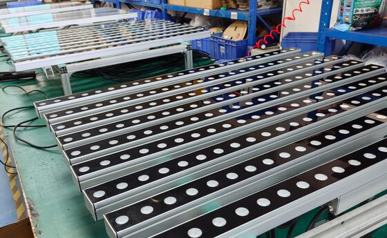 18-48W Αλουμινίου LED τοίχο προφίλ με 24pcs LED πηγή φωτός Κατάλληλο για εσωτερικά και εξωτερικά έργα φωτισμού τοίχων