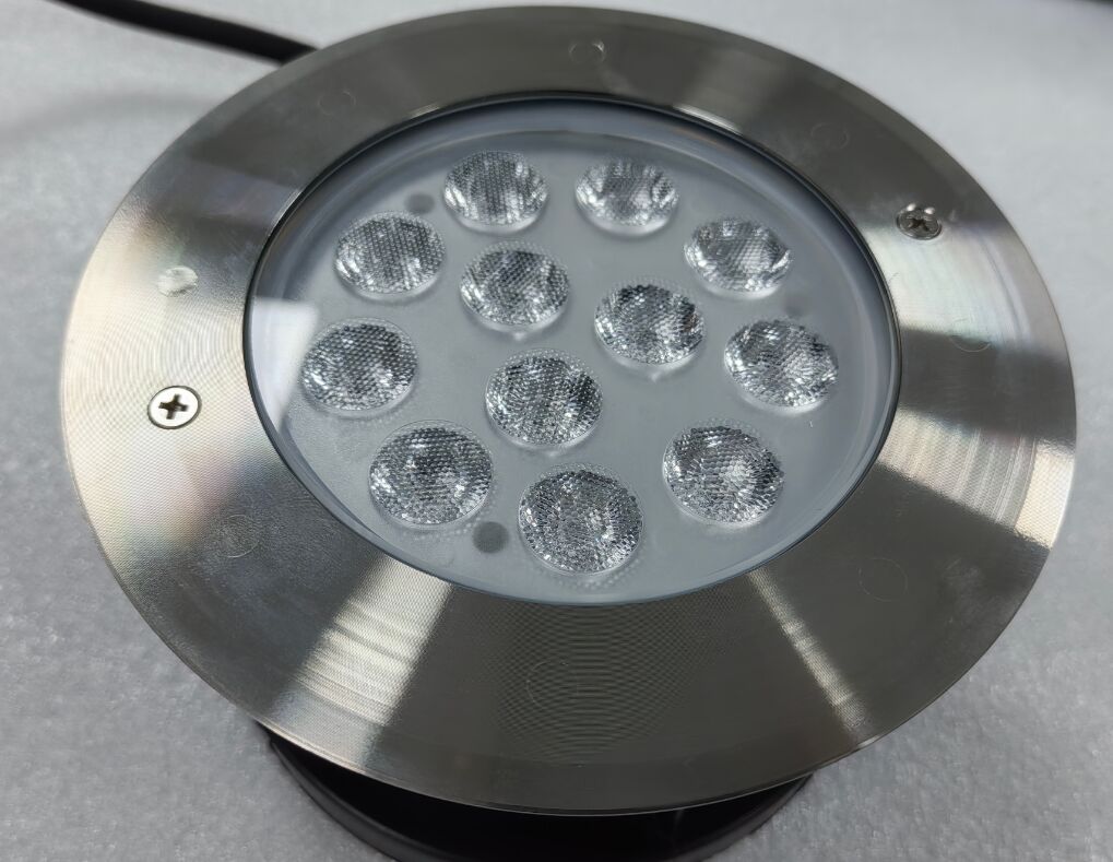 Φωτιστικά LED για πισίνα IP68 αδιάβροχα, κατάλληλο εύρος θερμοκρασίας από -20 έως 45 βαθμούς Κελσίου, Βάρος 1 κιλό